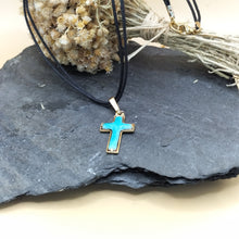Charger l'image dans la galerie, Collier CROIX