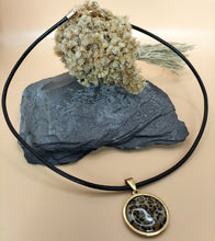 Charger l'image dans la galerie, Collier cuir et émail AURORA- création artisanale
