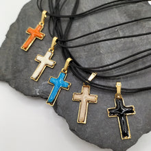 Charger l'image dans la galerie, Collier CROIX émaillée
