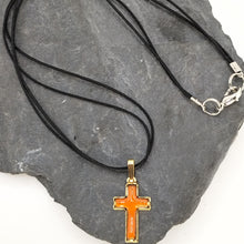 Charger l'image dans la galerie, Collier CROIX émaillée