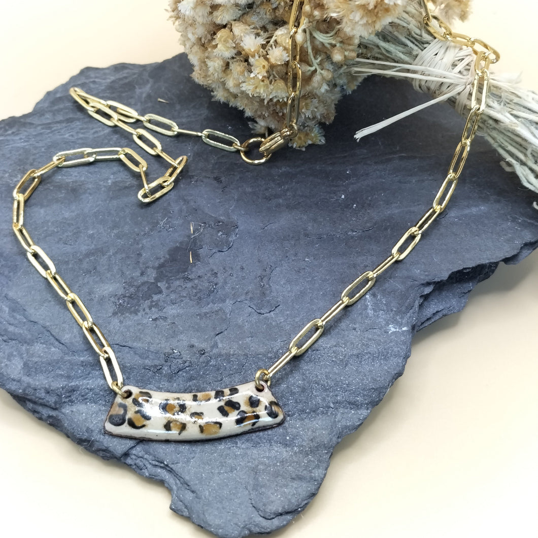 Collier LEO