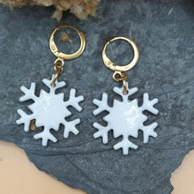 Charger l'image dans la galerie, Collier DOUX FLOCON blanc-création artisanale
