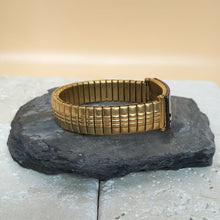 Charger l'image dans la galerie, Bracelet élastique SANDRO acier inoxydable doré -création artisanale -émail
